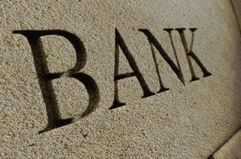 Стоит ли вкладывать деньги в банки?